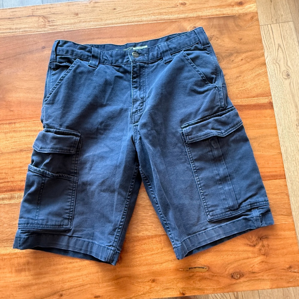 Carhartt Men's Navy Blue Cargo Style Shorts‎ Size 32